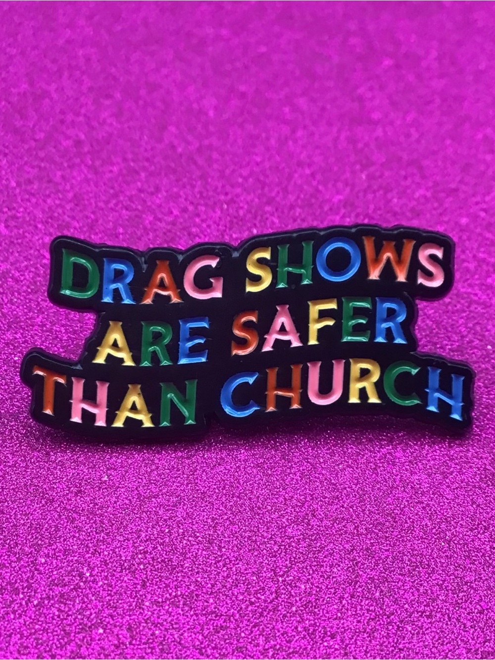 Drag Enamel Pin - Picture 1 of 1